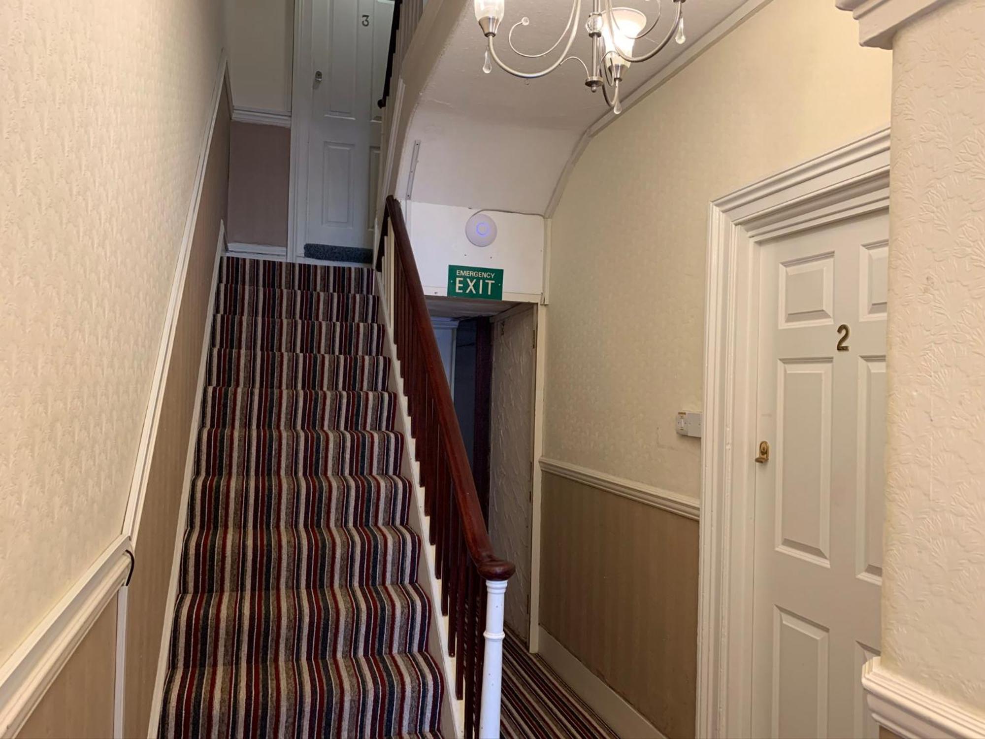 Sterling Lodge Hotel Истбурн Экстерьер фото